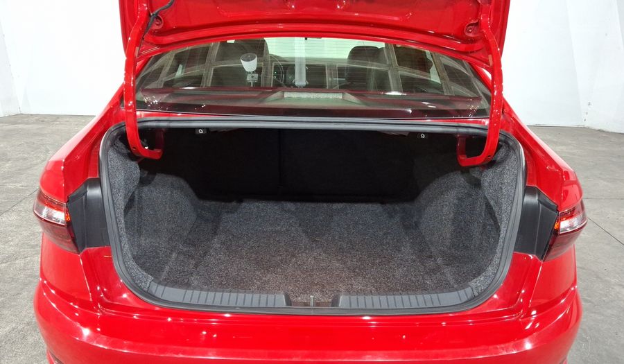 Volkswagen Jetta 1.4 R-LINE AUTO Sedan 2021