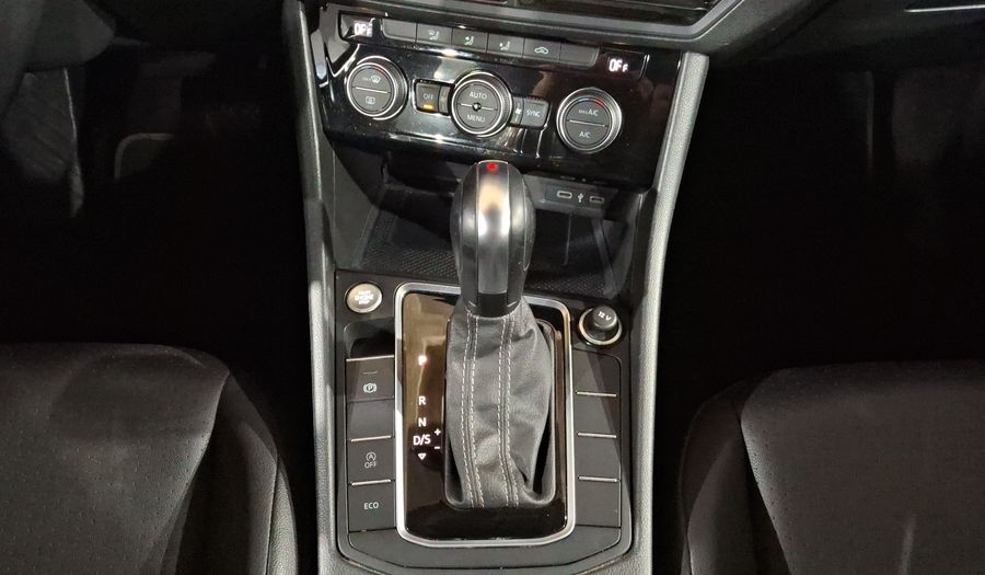 Volkswagen Jetta 1.4 R-LINE AUTO Sedan 2021