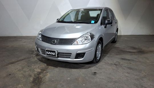 Nissan • Tiida