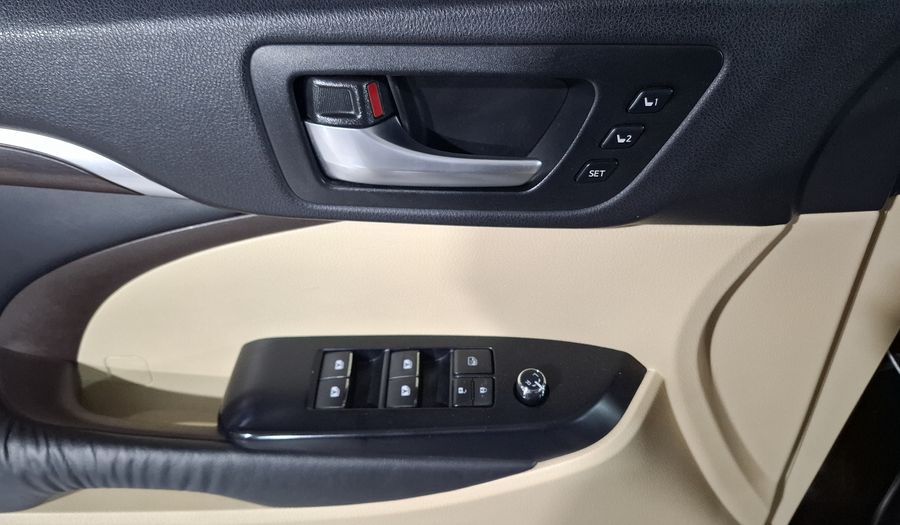 Toyota Highlander 3.5 LIMITED PANORAMA ROOF AT Suv 2015