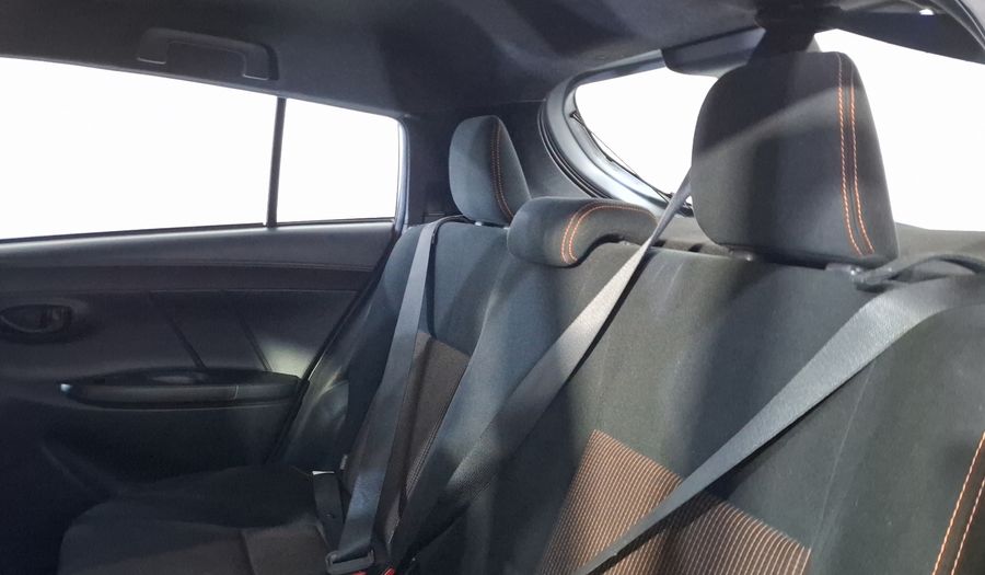 Toyota Yaris 1.5 CORE MT 5PTAS Hatchback 2017