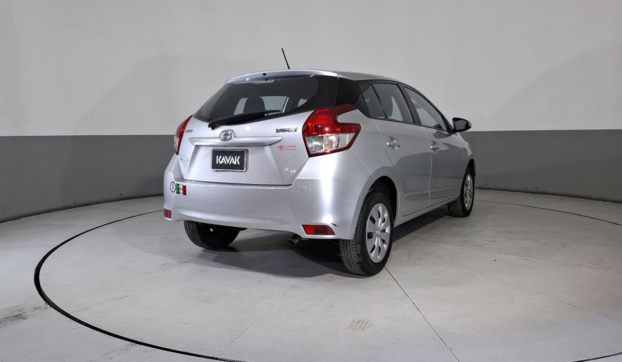 Toyota Yaris 1.5 CORE MT 5PTAS Hatchback 2017