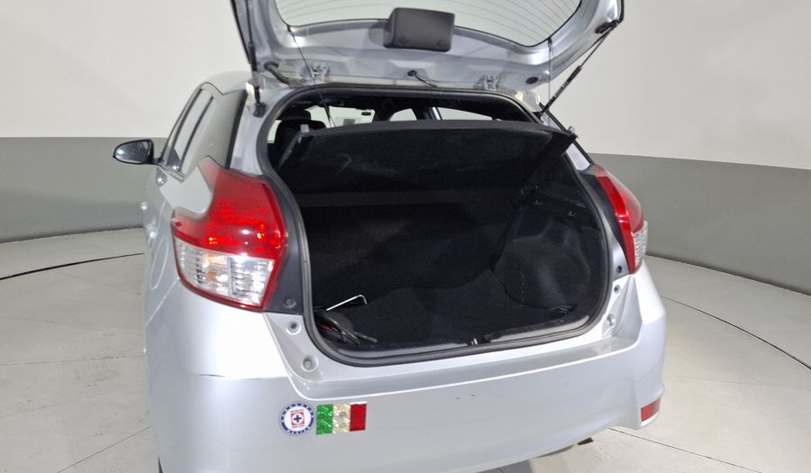 Toyota Yaris 1.5 CORE MT 5PTAS Hatchback 2017