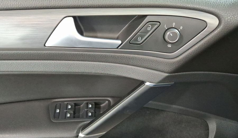 Volkswagen Golf 1.4 COMFORTLINE Hatchback 2018