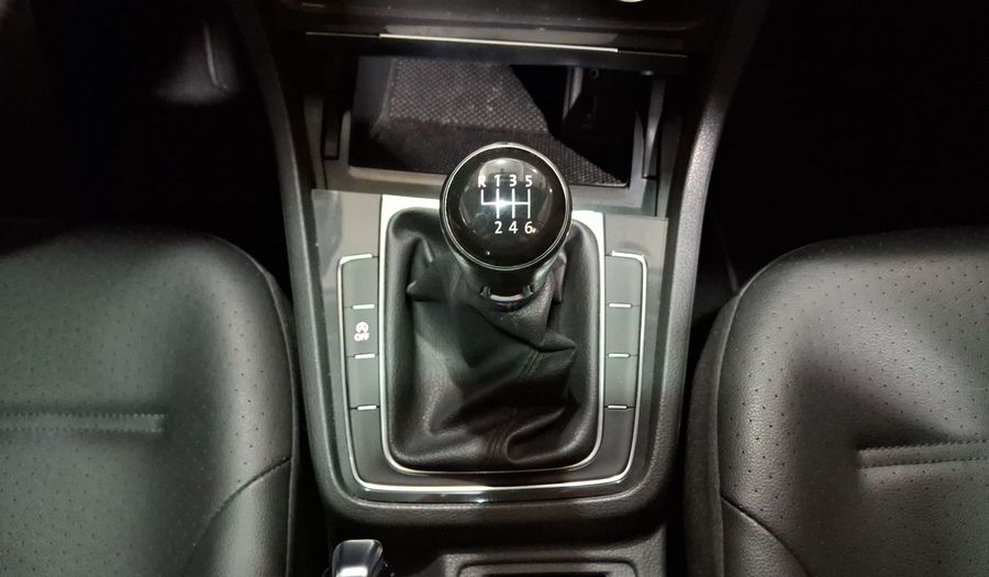 Volkswagen Golf 1.4 COMFORTLINE Hatchback 2018