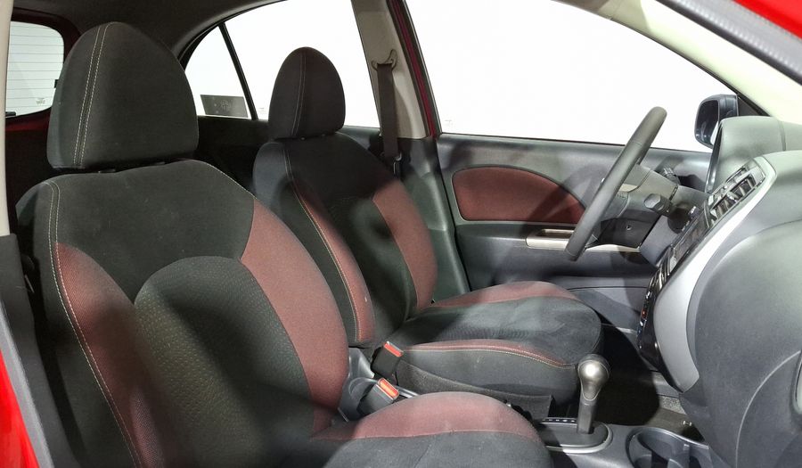 Nissan March 1.6 EXCLUSIVE BI-TONO AUTO Hatchback 2020