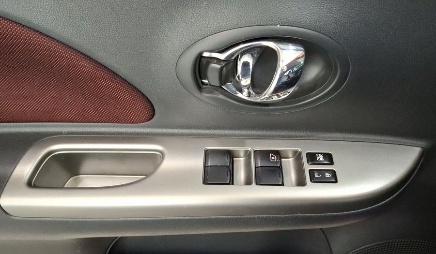 Nissan March 1.6 EXCLUSIVE BI-TONO AUTO Hatchback 2020