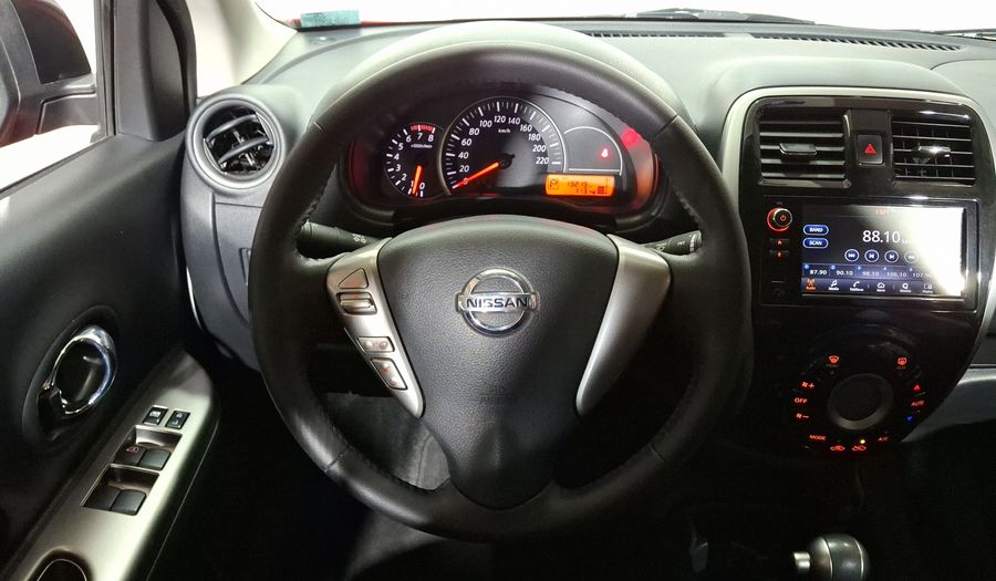 Nissan March 1.6 EXCLUSIVE BI-TONO AUTO Hatchback 2020