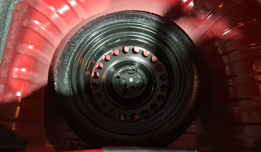 Nissan March 1.6 EXCLUSIVE BI-TONO AUTO Hatchback 2020