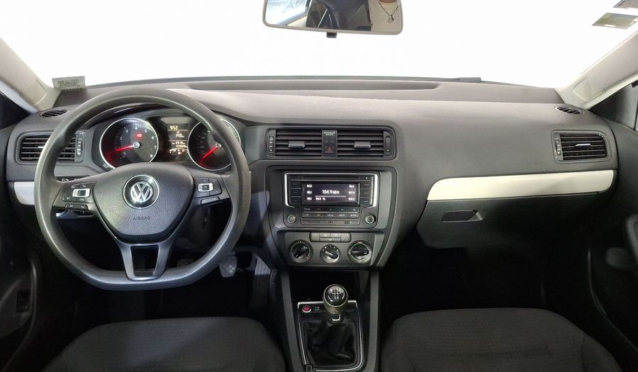 Volkswagen Jetta 2.5 TRENDLINE MT Sedan 2018