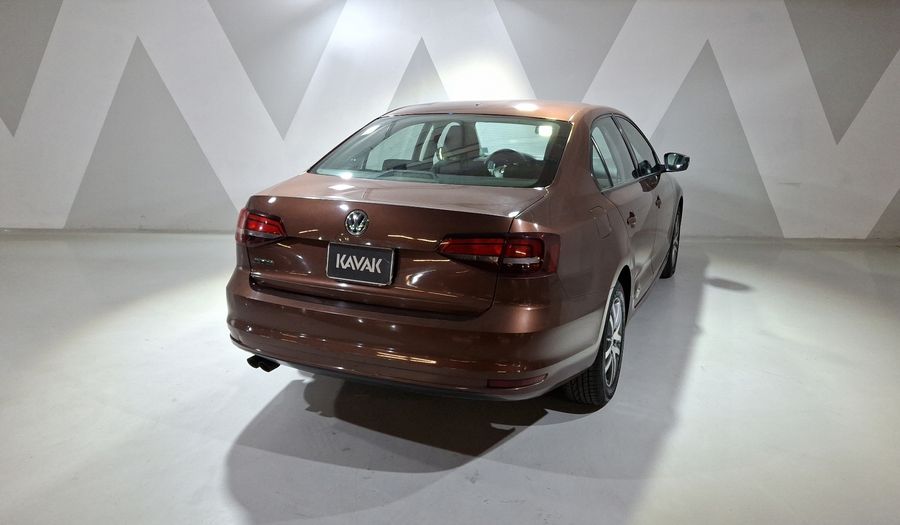 Volkswagen Jetta 2.5 TRENDLINE TIP. Sedan 2016