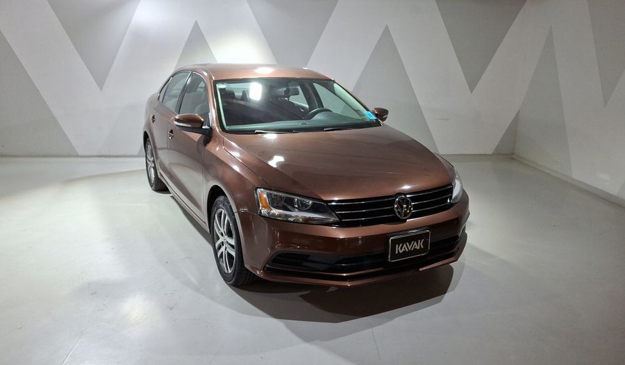 Volkswagen Jetta 2.5 TRENDLINE TIP. Sedan 2016