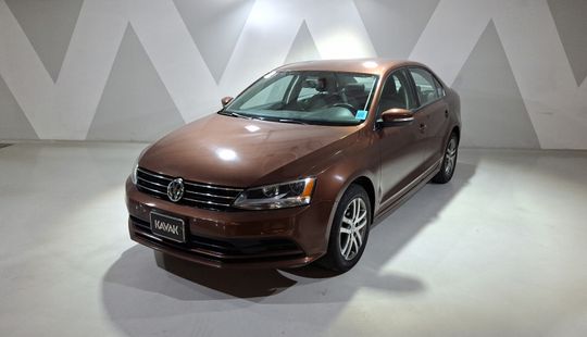 Volkswagen • Jetta