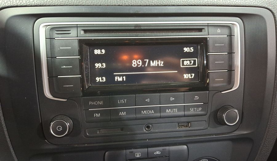 Volkswagen Jetta 2.5 TRENDLINE TIP. Sedan 2016