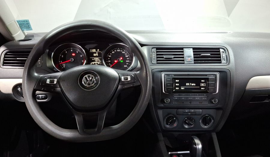 Volkswagen Jetta 2.5 TRENDLINE TIP. Sedan 2016