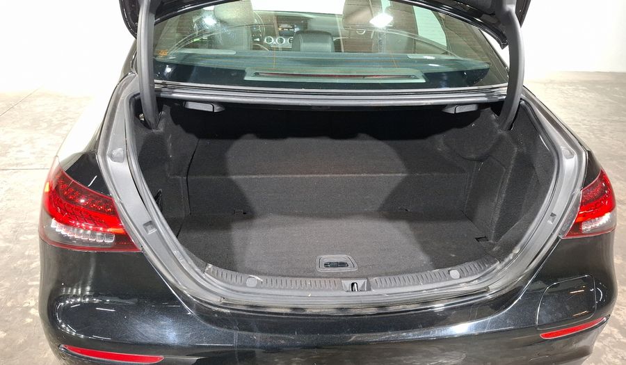 Mercedes Benz Clase E 2.0 PHEV 350 EXCLUSIVE AUTO Sedan 2022