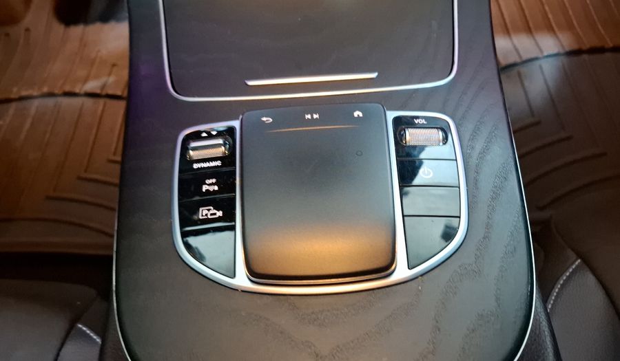 Mercedes Benz Clase E 2.0 PHEV 350 EXCLUSIVE AUTO Sedan 2022