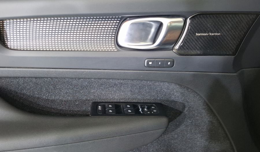 Volvo Xc40 2.0 T5 R-DESIGN AUTO AWD Suv 2021