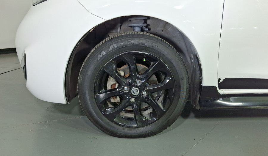 Nissan March 1.6 EXCLUSIVE BI-TONO AUTO Hatchback 2020