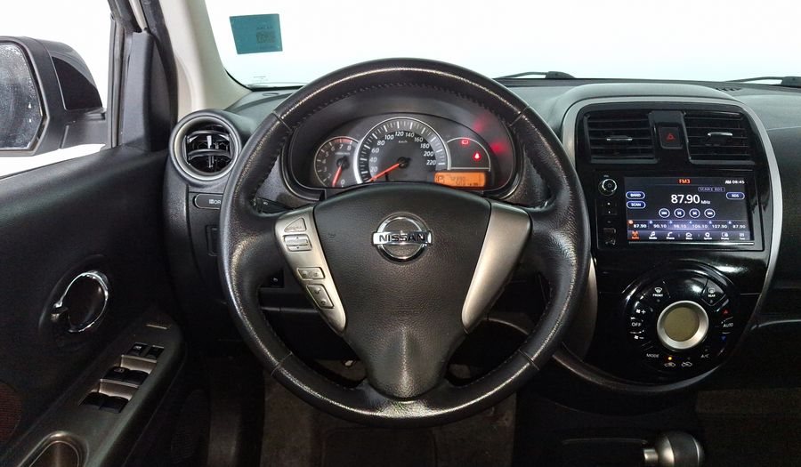 Nissan March 1.6 EXCLUSIVE BI-TONO AUTO Hatchback 2020