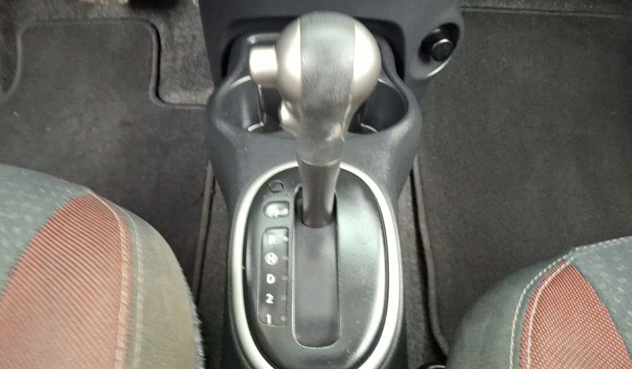 Nissan March 1.6 EXCLUSIVE BI-TONO AUTO Hatchback 2020