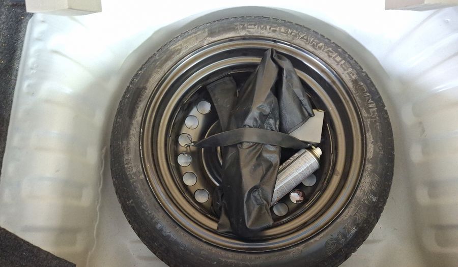 Nissan March 1.6 EXCLUSIVE BI-TONO AUTO Hatchback 2020