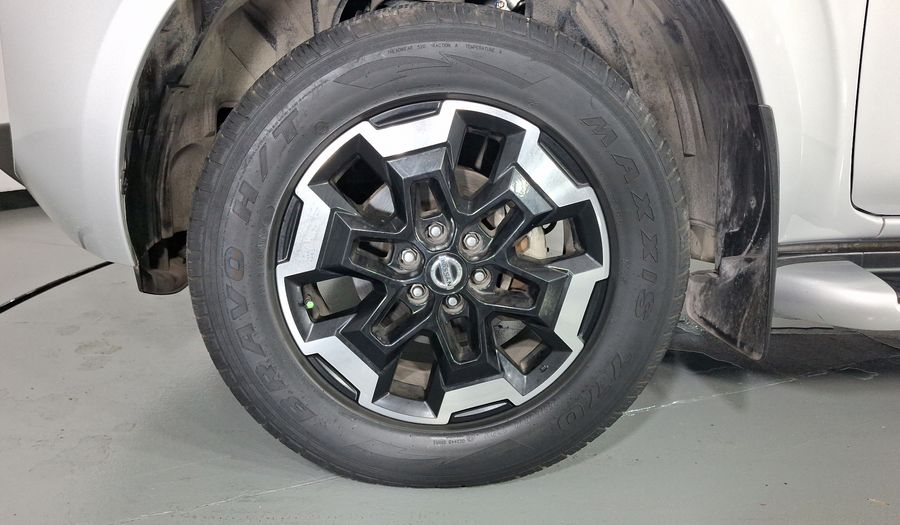 Nissan Frontier 2.5 PLATINUM LE AUTO Pickup 2022