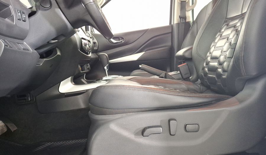 Nissan Frontier 2.5 PLATINUM LE AUTO Pickup 2022