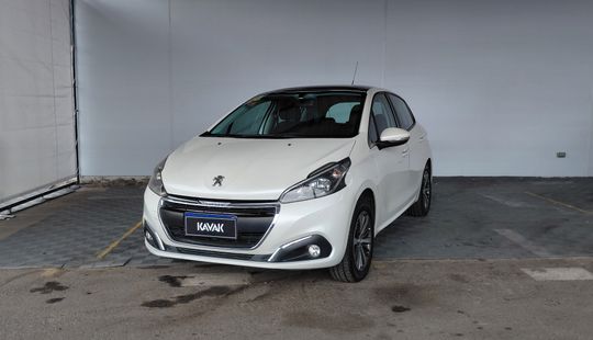 Peugeot • 208