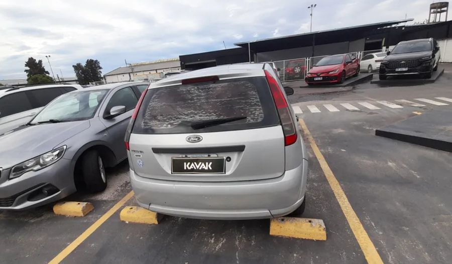 Ford Fiesta 1.6 AMBIENTE PLUS Hatchback 2011