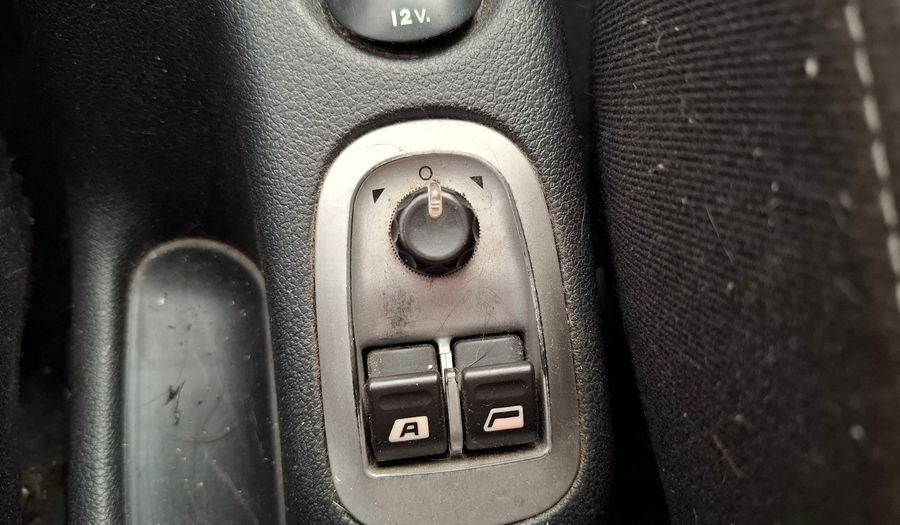 Peugeot 207 COMPACT XT 1.6 Hatchback 2009