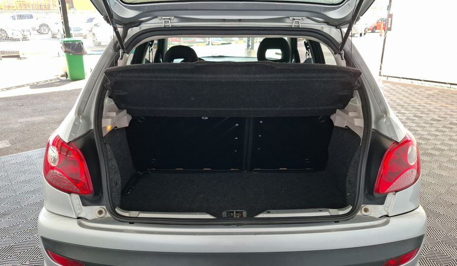 Peugeot 207 COMPACT XT 1.6 Hatchback 2009