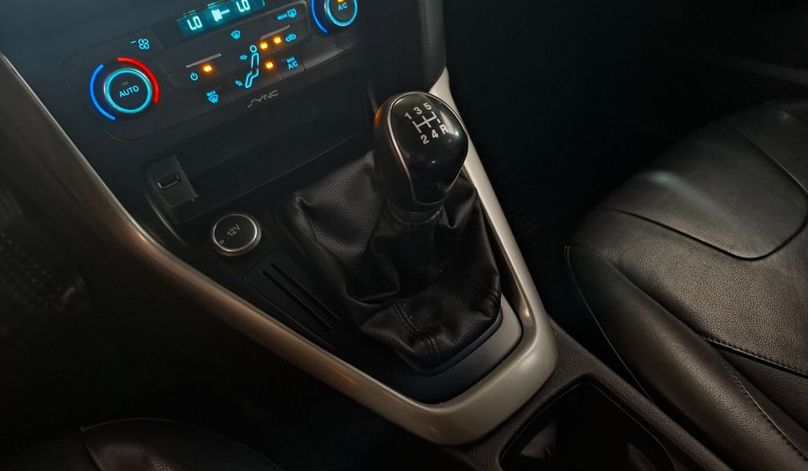 Ford Focus Iii 2.0 SE PLUS Hatchback 2016