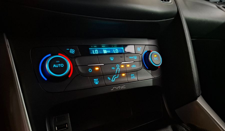 Ford Focus Iii 2.0 SE PLUS Hatchback 2016