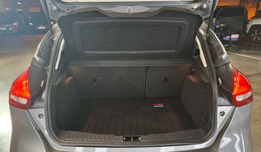 Ford Focus Iii 2.0 SE PLUS Hatchback 2016