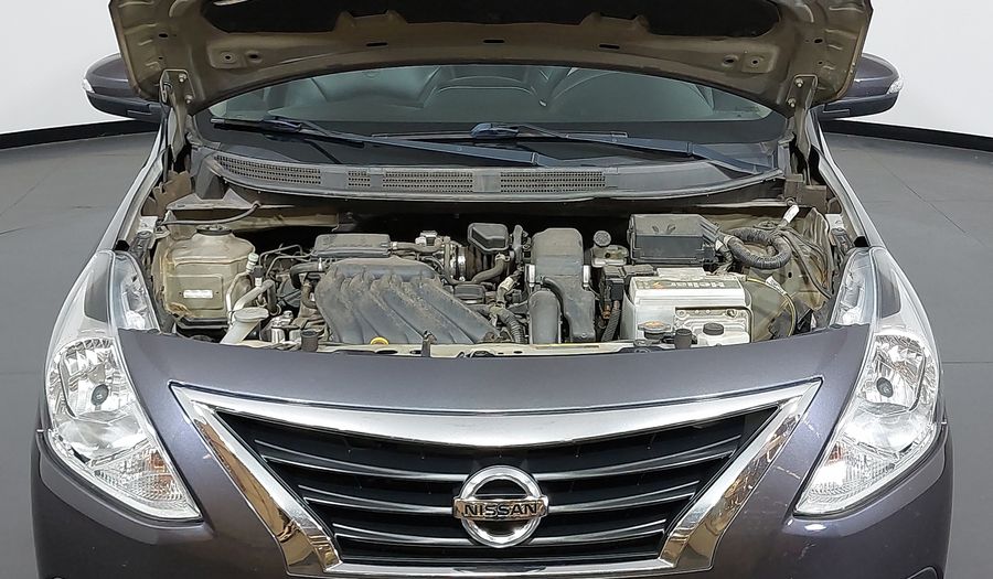 Nissan Versa START SV Sedan 2020