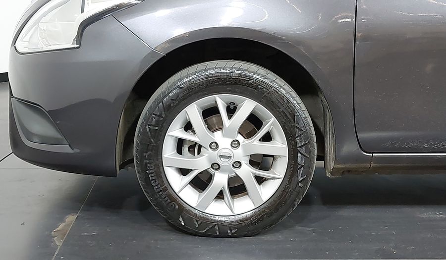 Nissan Versa START SV Sedan 2020