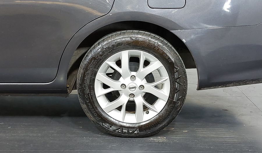 Nissan Versa START SV Sedan 2020