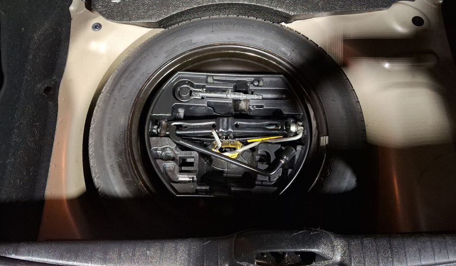 Peugeot 208 1.6 ALLURE PACK MT Hatchback 2014