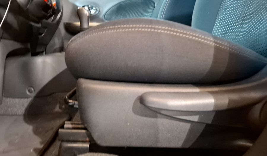 Nissan March 1.6 ADVANCE MT Hatchback 2015