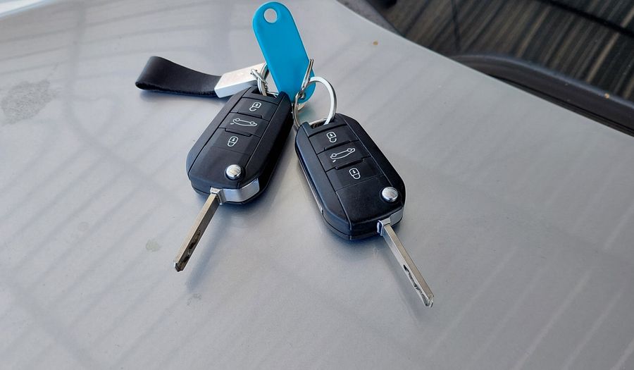 Citroen C4 Lounge 1.6 THP FEEL AT AM19 Sedan 2018