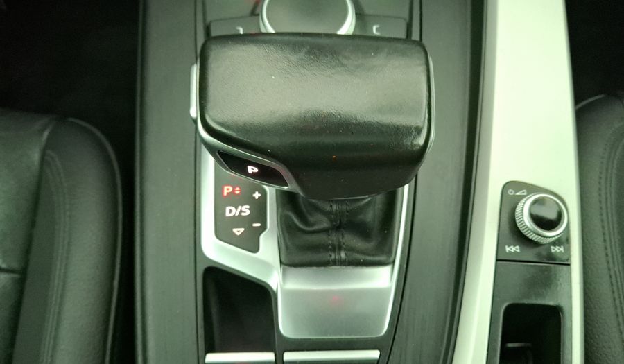 Audi A4 2.0 TFSI SELECT S-TRONIC Sedan 2017