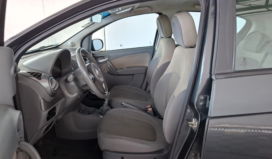 Fiat Palio 1.6 16V ESSENCE Hatchback 2015