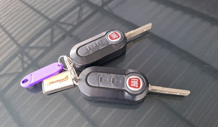 Fiat Palio 1.6 16V ESSENCE Hatchback 2015