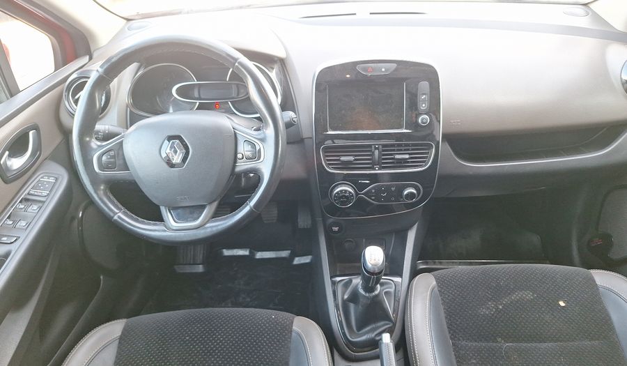Renault Clio 0.9T DYNAMIQUE RED Hatchback 2019