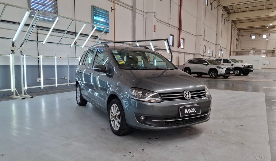 Volkswagen Suran 1.6 HIGHLINE Wagon 2013