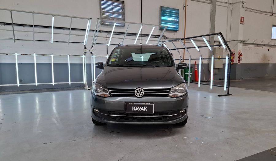 Volkswagen Suran 1.6 HIGHLINE Wagon 2013