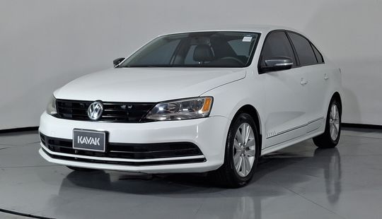 Volkswagen • Jetta