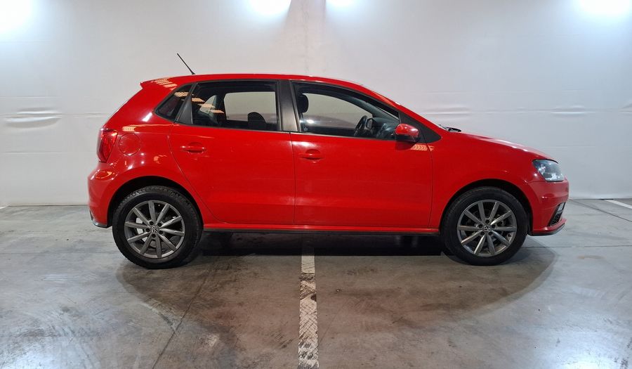 Volkswagen Polo 1.6 COMFORTLINE PLUS AUTO Hatchback 2020