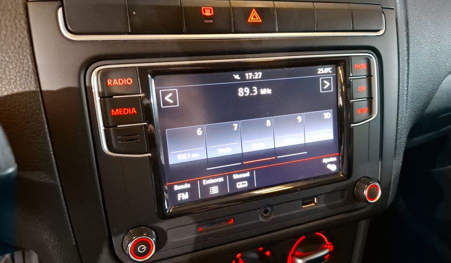 Volkswagen Polo 1.6 COMFORTLINE PLUS AUTO Hatchback 2020